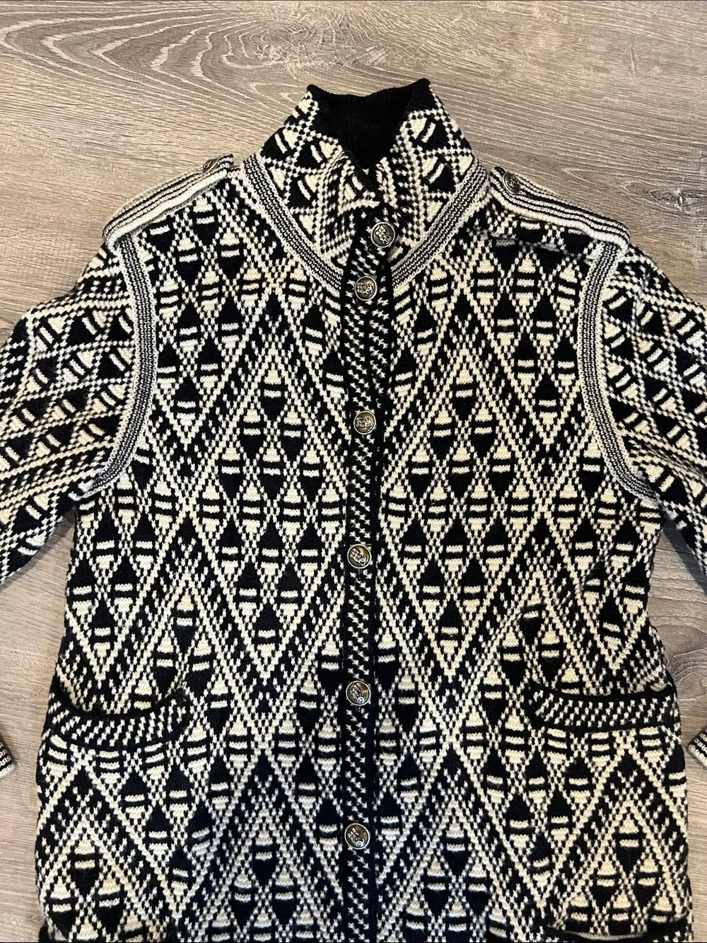 CHANEL long knit